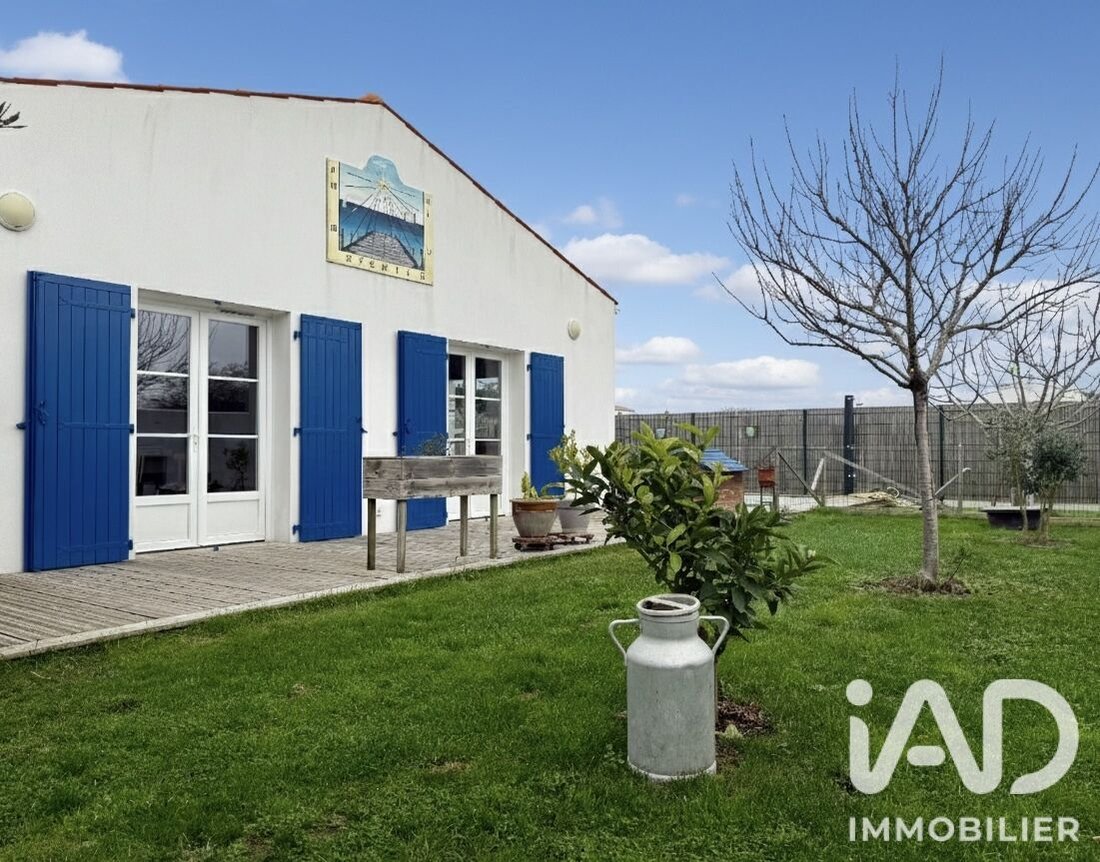 House in Saint-Denis-d'Oleron, Nouvelle-Aquitaine, France 4 - 18345242