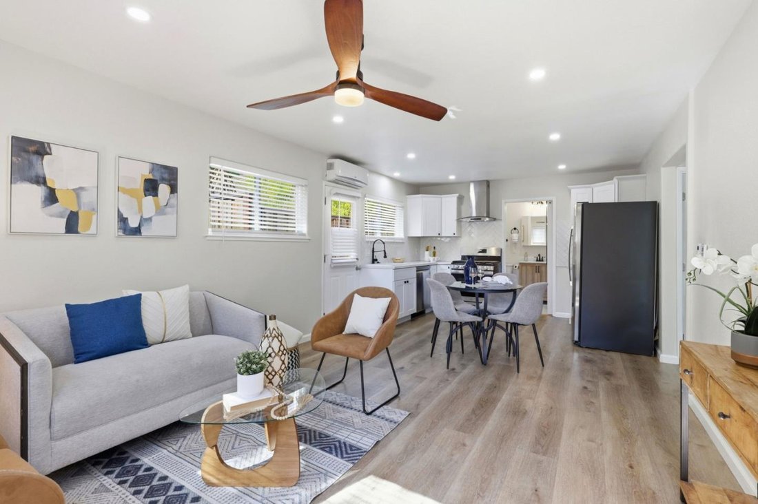 House in Gilroy, California, United States 3 - 18343944