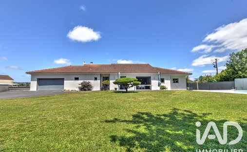 House in Rilhac-Rancon, Nouvelle-Aquitaine, France 1