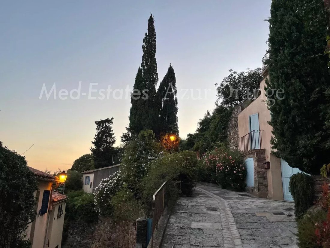 House in Grimaud, Provence-Alpes-Côte d'Azur, France 1 - 18344459