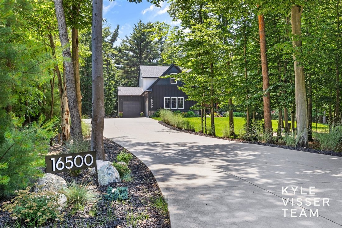 House in West Olive, Michigan, United States 2 - 18346330