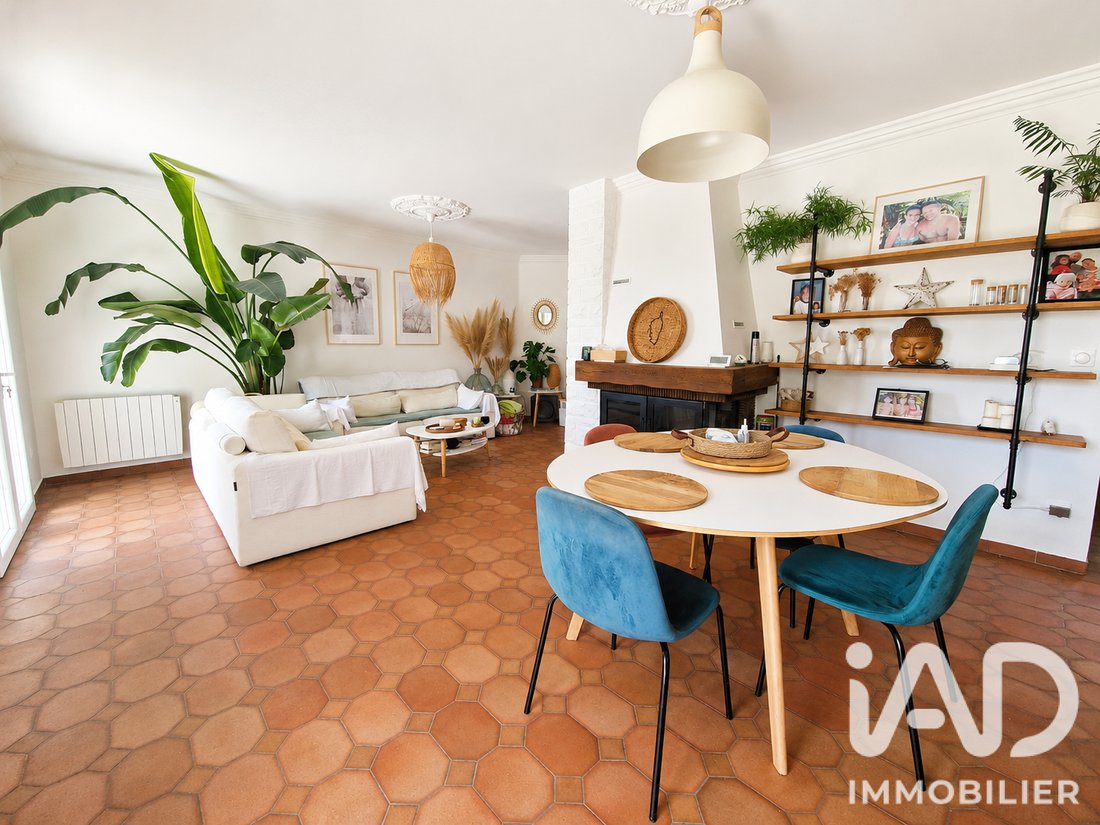 House in Santa-Maria-Siché, Corsica, France 2 - 18345248