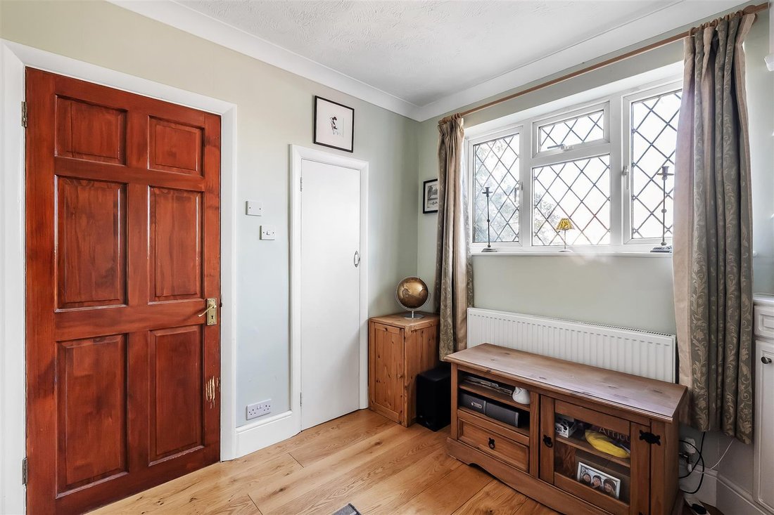 House in London Borough of Sutton, England 3 - 17518195