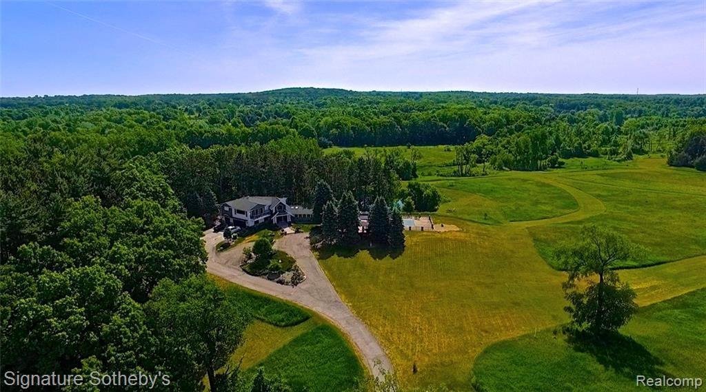 House in Howell, Michigan, United States 5 - 18346085
