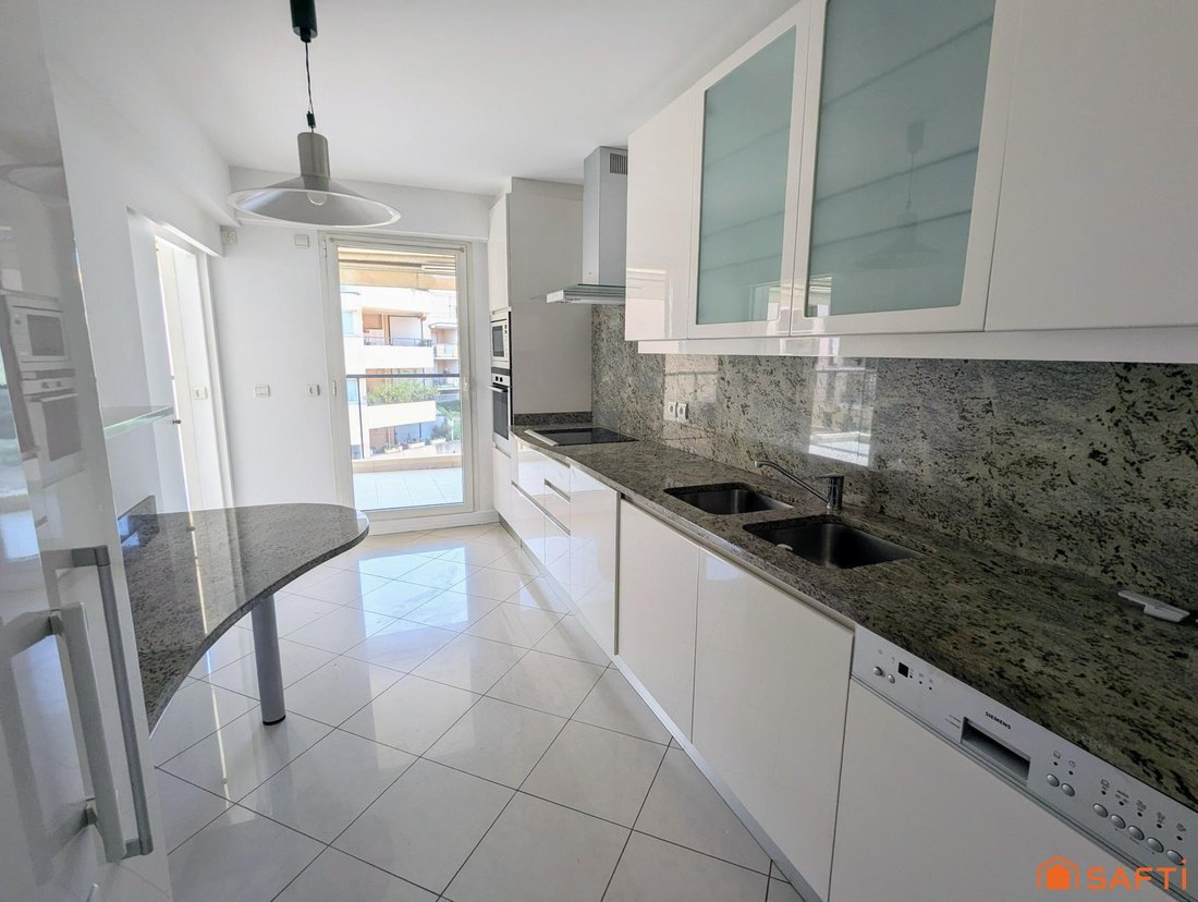 Apartment in Granettes-Jauberte-Sainte Anne, Aix-en-Provence, France 3 - 18259699