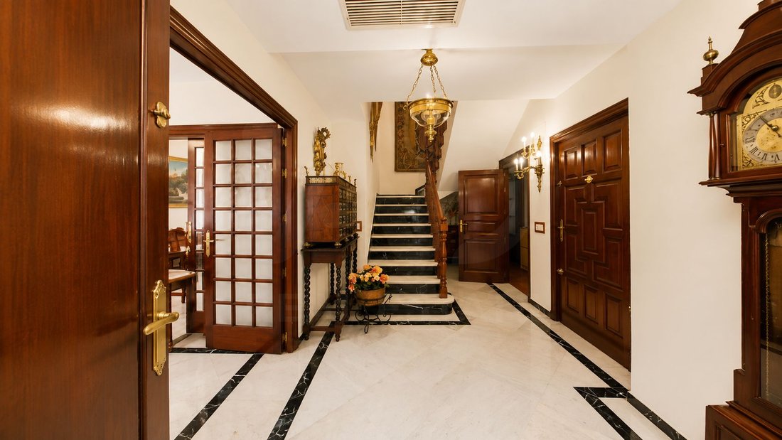 Apartment in Distrito Centro, Cordoba, Spain 5 - 18018354