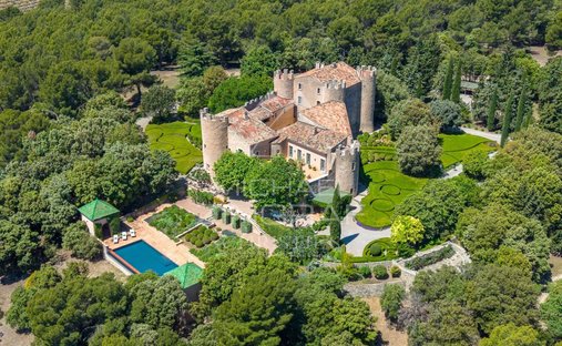 Castle in Tourtour, Provence-Alpes-Côte d'Azur, France 1