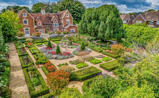 Estate in Old Bedhampton, Havant, England 1