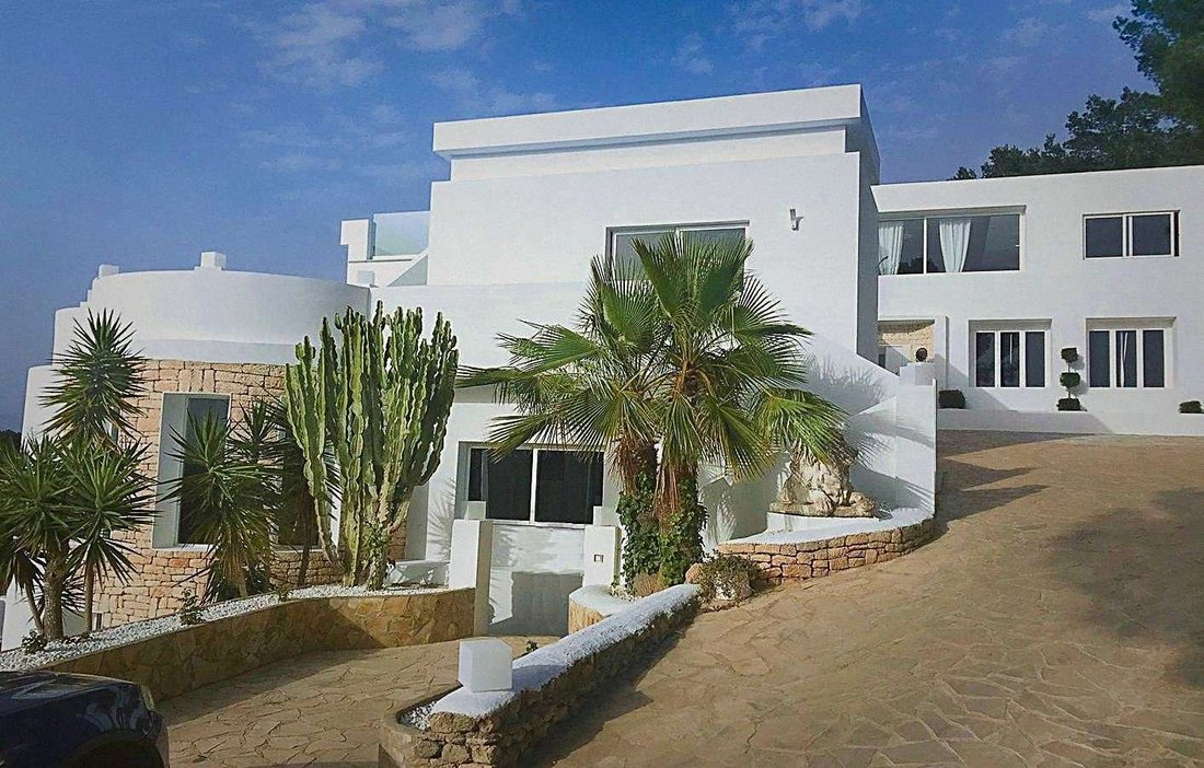 Villa in Santa Eularia des Riu, Balearic Islands, Spain 2 - 18345386