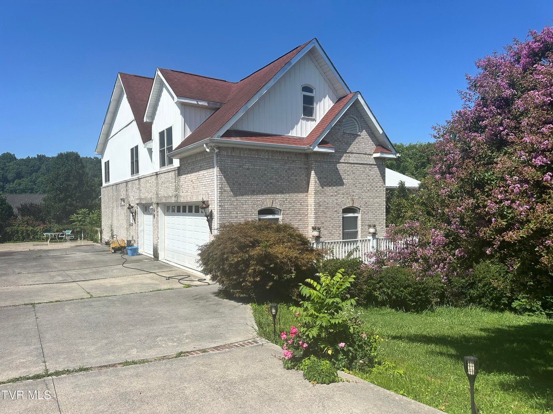 House in Sevierville, Tennessee, United States 2 - 18345285