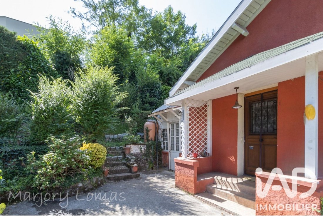 House in Charbonnieres-les-Bains, Auvergne-Rhône-Alpes, France 5 - 18345355