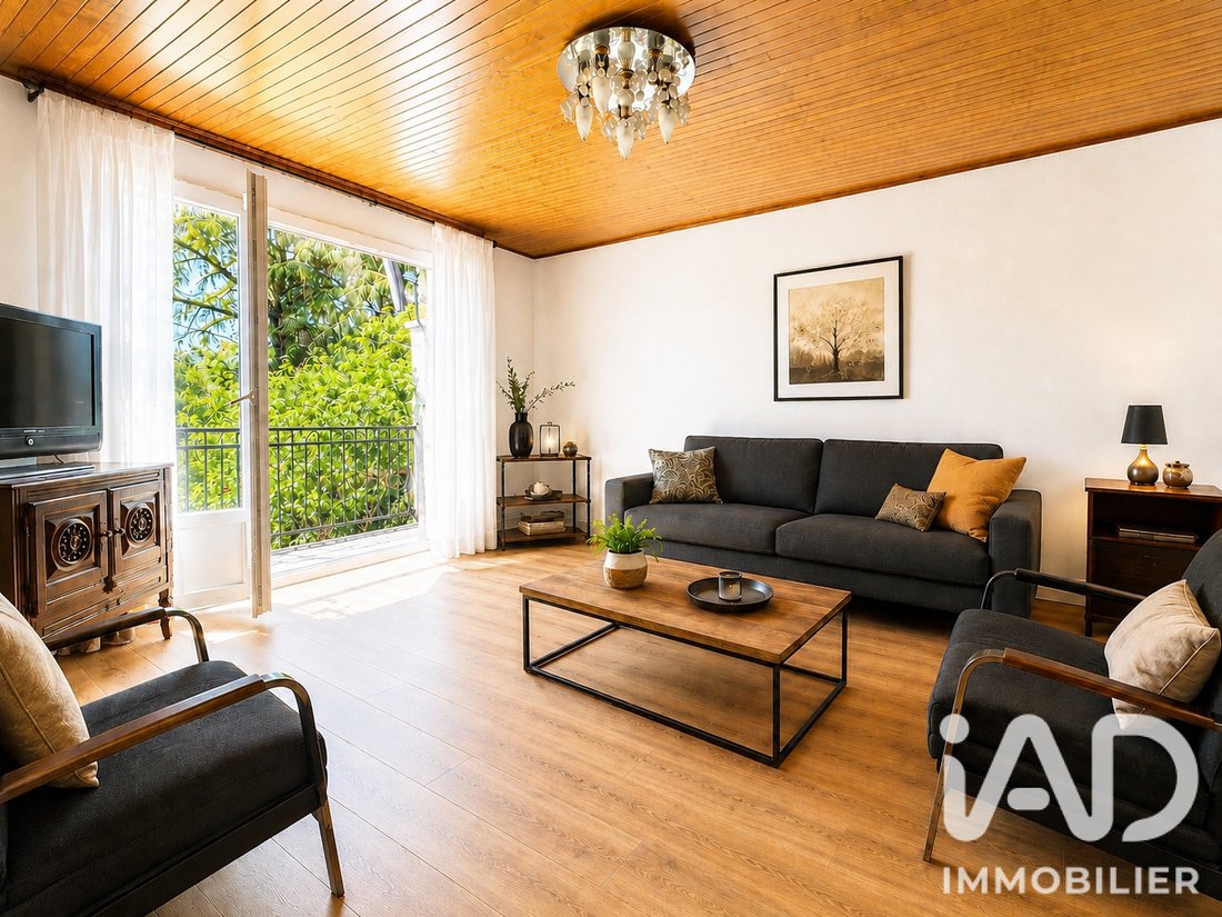 House in Sucy-en-Brie, Ile-de-France, France 2 - 18345224