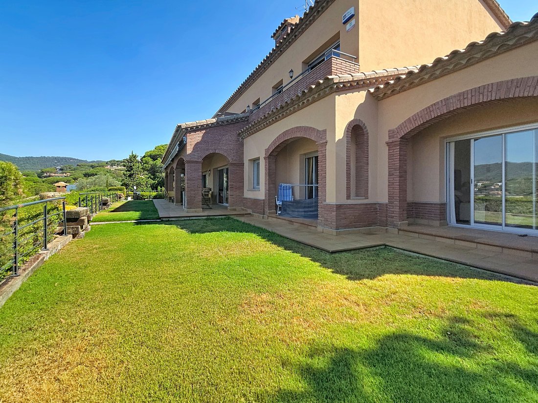 Villa in Cabrils, Catalonia, Spain 4 - 18343341
