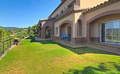 Villa en Cabrils, Cataluña, España 1