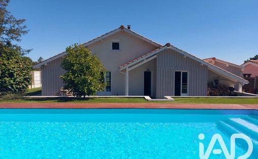 House in Lanton, Nouvelle-Aquitaine, France 1