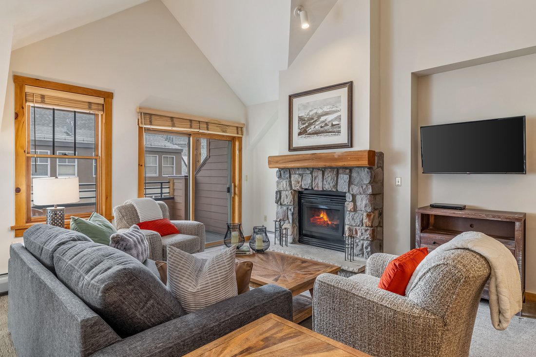 Condo in Dillon, Colorado, United States 3 - 17842897