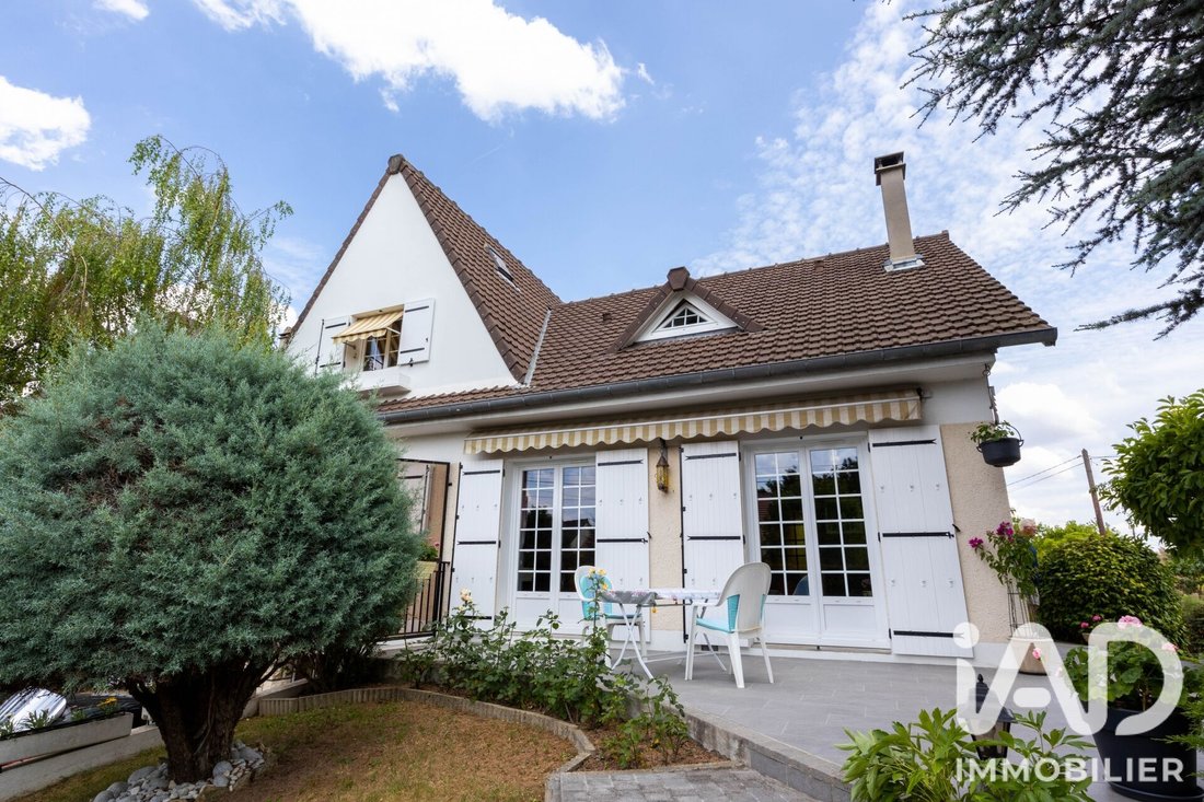 House in Brunoy, Ile-de-France, France 2 - 18345254