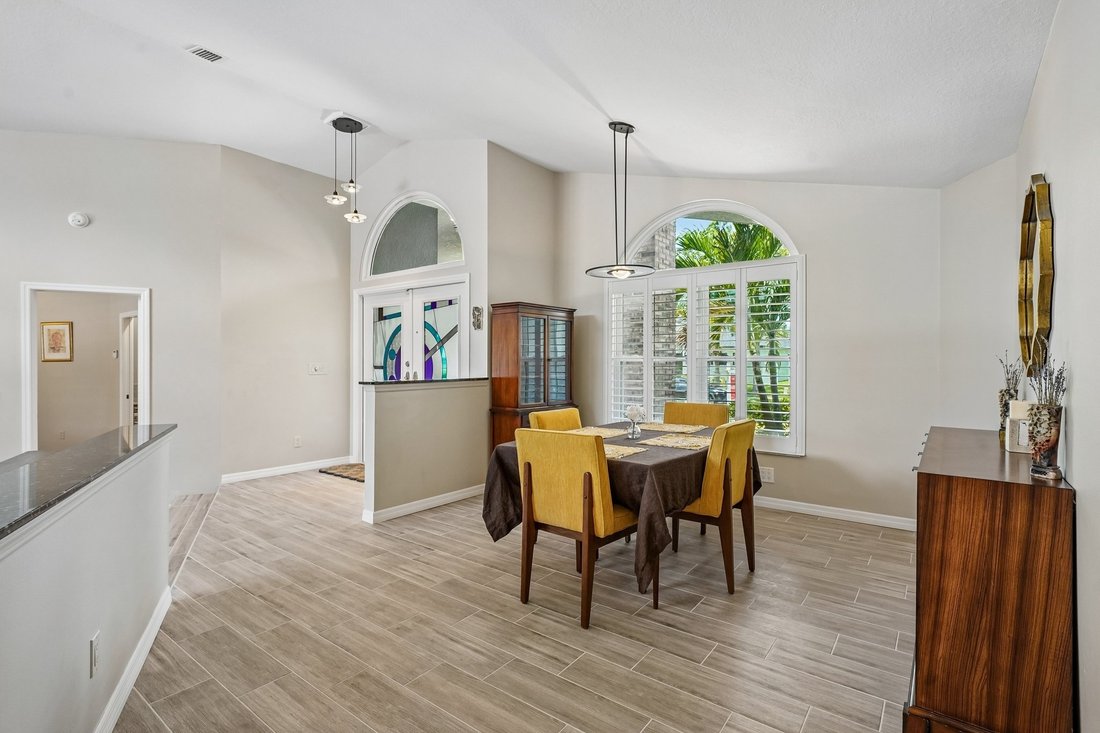 House in Largo, Florida, United States 5 - 18344420
