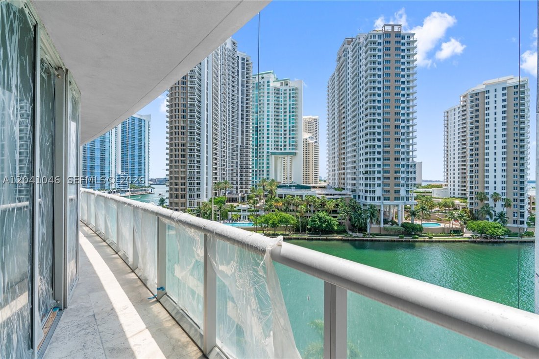 Condo in Miami, Florida, United States 2 - 18346645