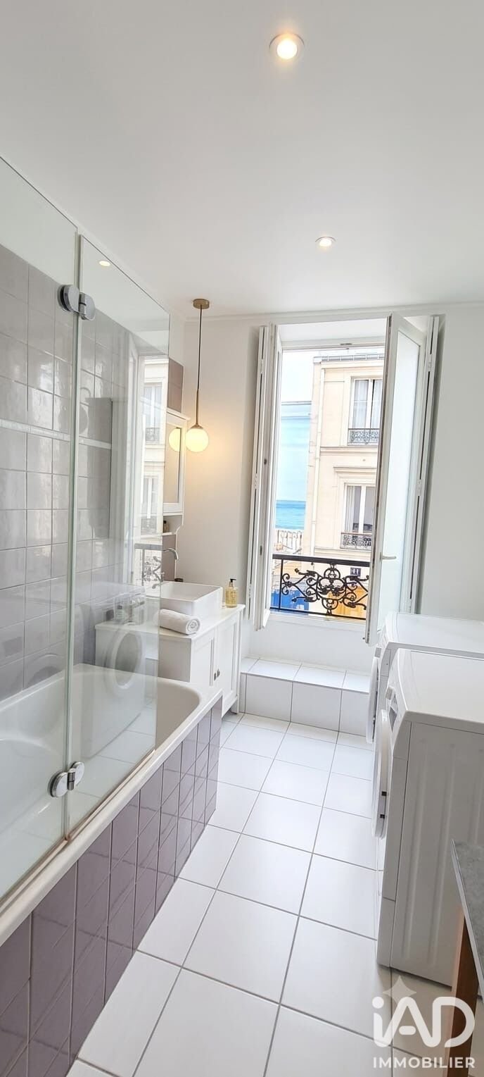Apartment in Belleville-Saint Maur, Paris 11e Arrondissement, Paris 4 - 18345244