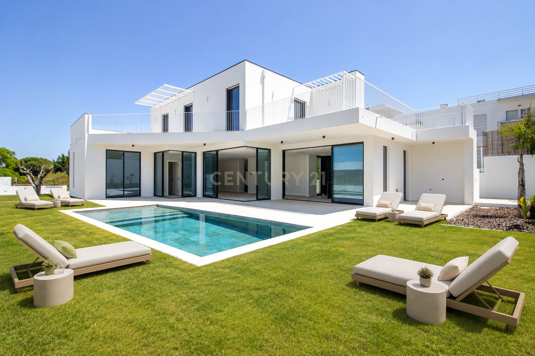 Villa in Sesimbra (Castelo), Setubal, Portugal 1 - 18344460