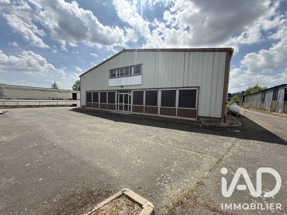 Apartment in La Ville-aux-Dames, Centre-Val de Loire, France 1 - 18345337