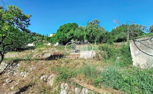 Land in La Maure-Super Cannes, Vallauris, France 1