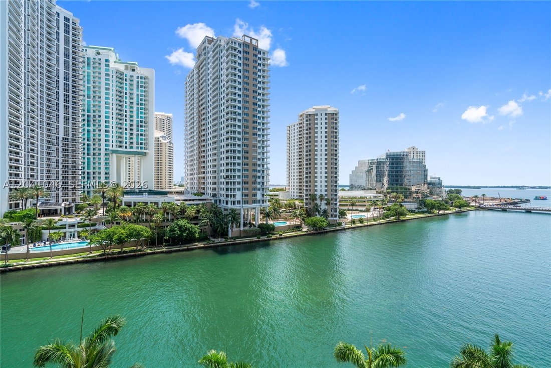 Condo in Miami, Florida, United States 3 - 18346645