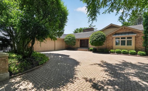 House in Wixom, Michigan, United States 1