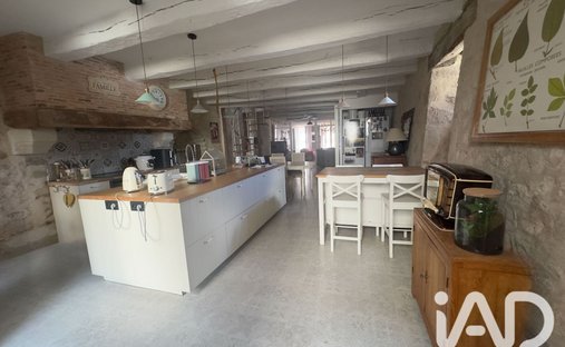Casa a Parthenay, Nuova Aquitania, Francia 1