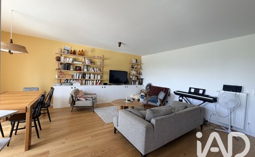 Apartment in Arrondissement of Bobigny, Ile-de-France, France 1