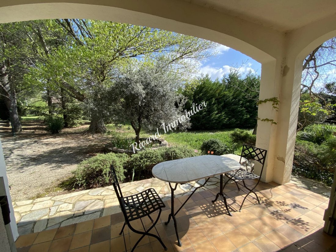 House in Cadenet, Provence-Alpes-Côte d'Azur, France 2 - 15959872