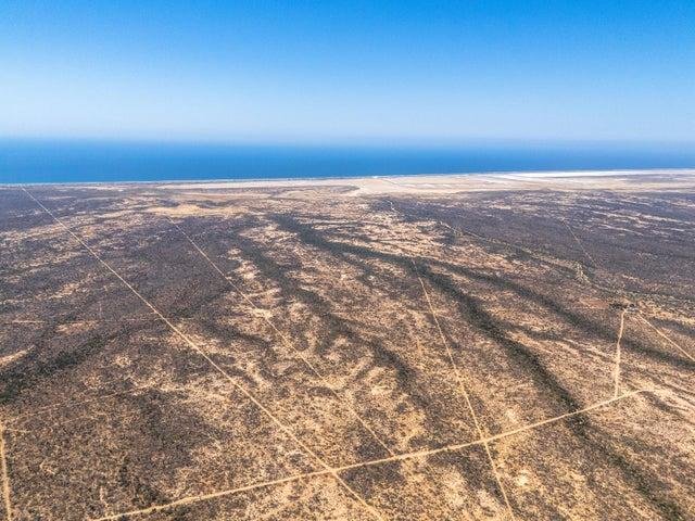 Land in Melitón Albáñez Domínguez, Baja California Sur, Mexico 2 - 18343371