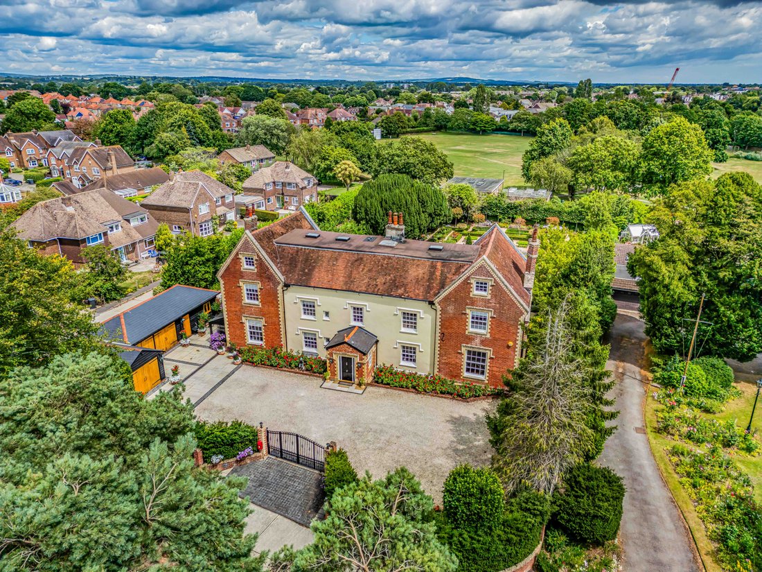 Estate in Old Bedhampton, Havant, England 1 - 15351592