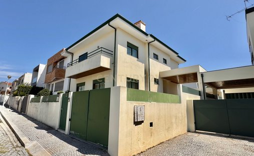 Villa en Castêlo da Maia, Distrito de Oporto, Portugal 1