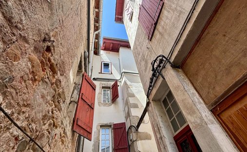 House in Acotz, Saint-Jean-de-Luz, France 1