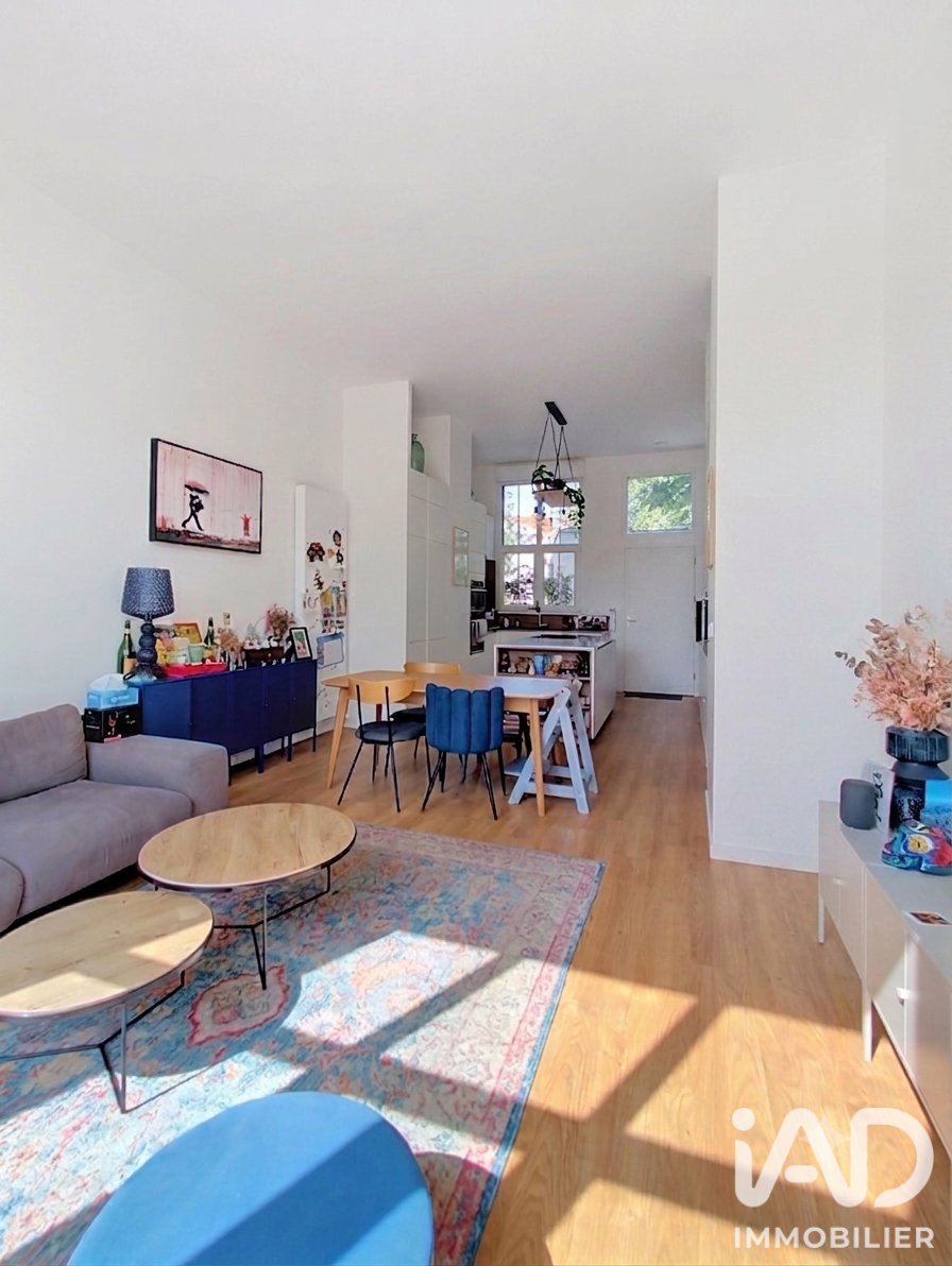 Apartment in Arrondissement of Bobigny, Ile-de-France, France 5 - 18345260