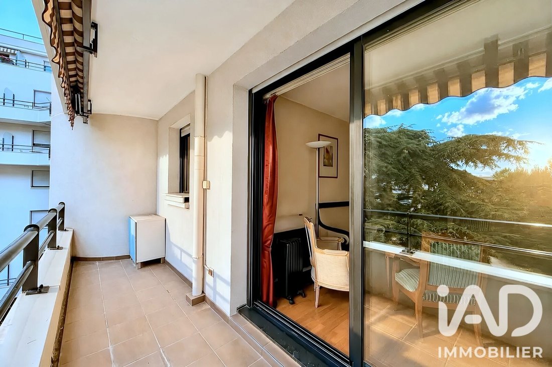 Apartment in Brossolette-Vieux Bourg-Malraux, Châtillon, France 4 - 18345417