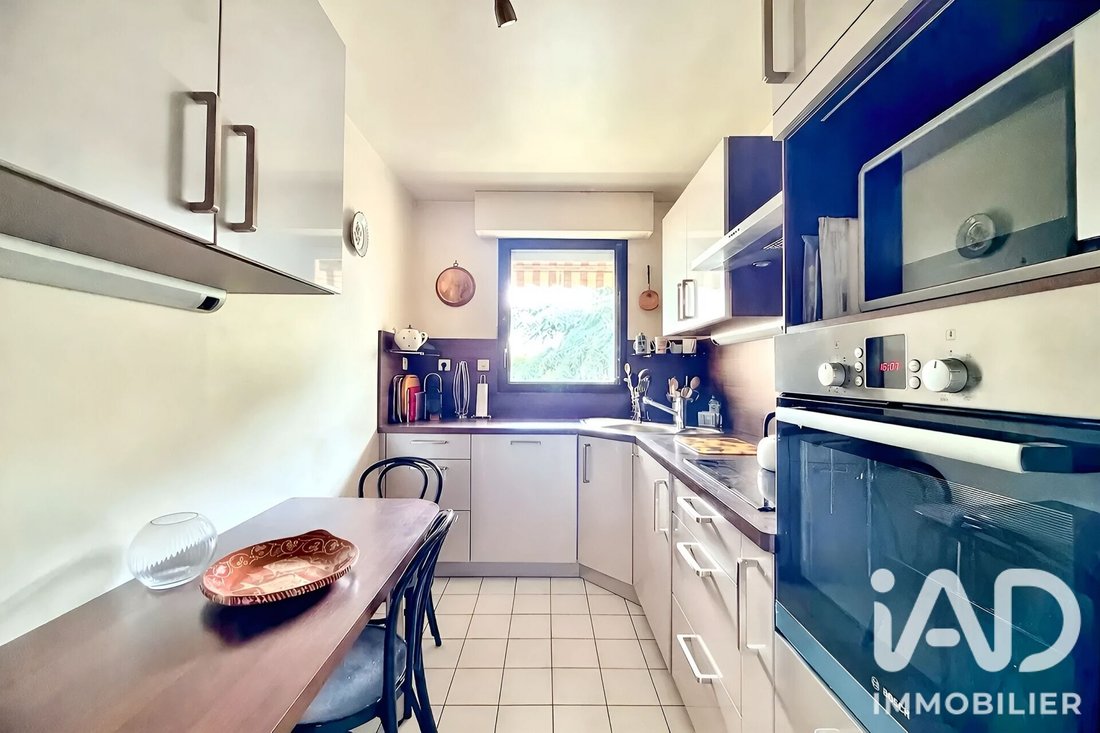 Apartment in Brossolette-Vieux Bourg-Malraux, Châtillon, France 5 - 18345417