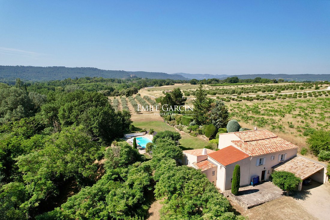 Villa in Cucuron, Provence-Alpes-Côte d'Azur, France 3 - 18344553