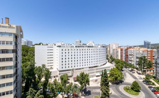 Apartment in Alges, Lisbon, Portugal 1