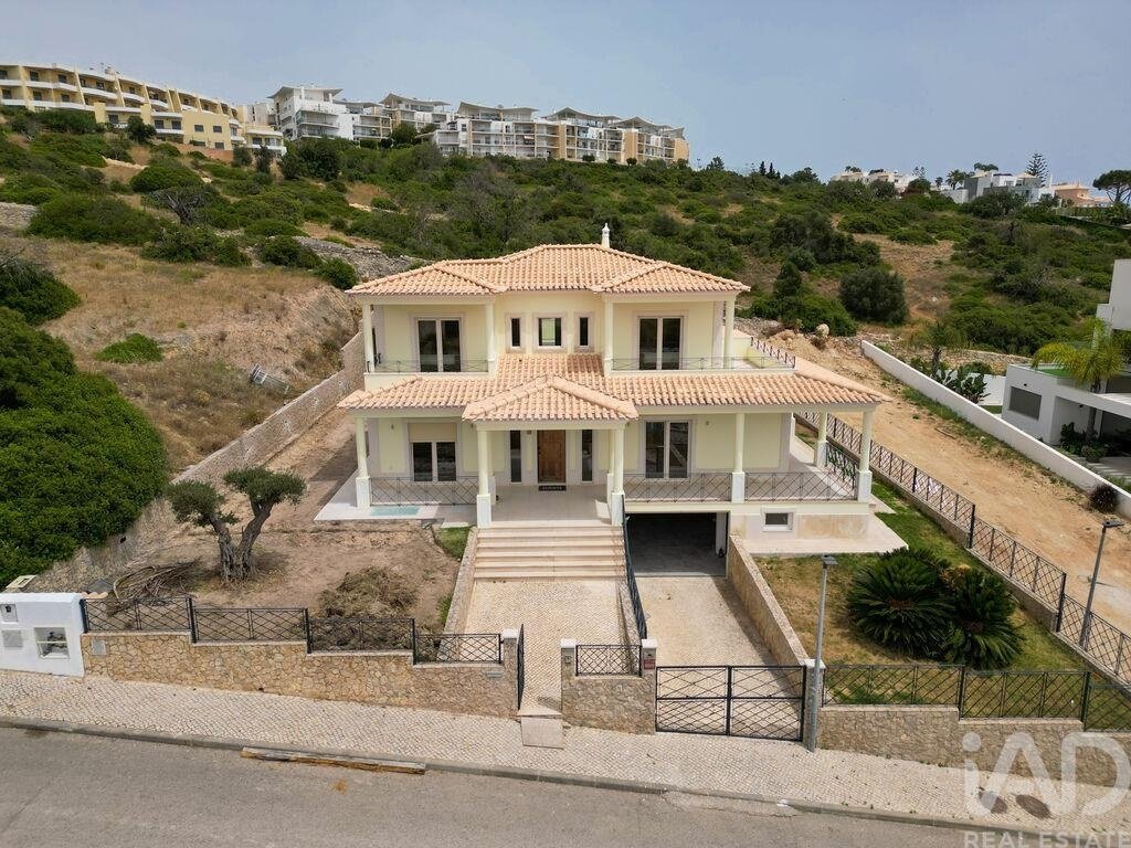 Townhouse in Olhos de Agua, Algarve, Portugal 3 - 18343156