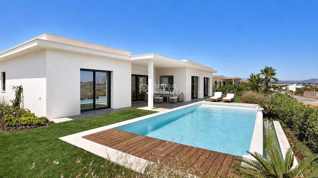 Villa in Faro (Se e Sao Pedro), Algarve, Portugal 2 - 17729622