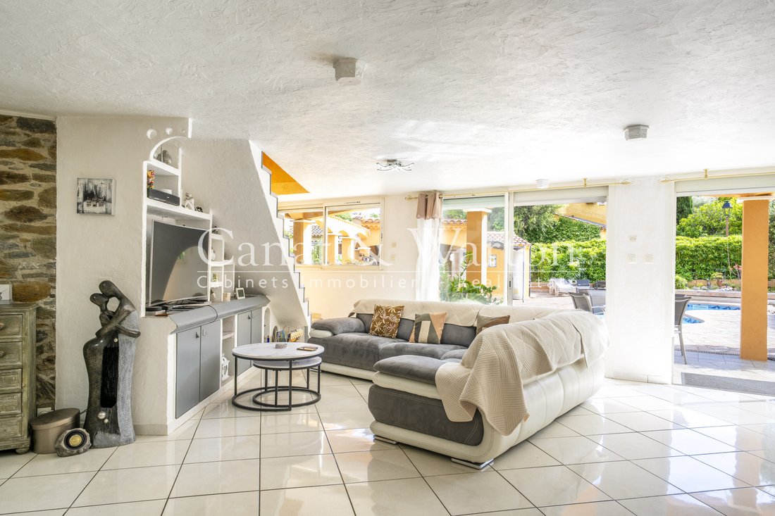 Villa in Sud, Cavalaire-sur-Mer, France 3 - 17961500