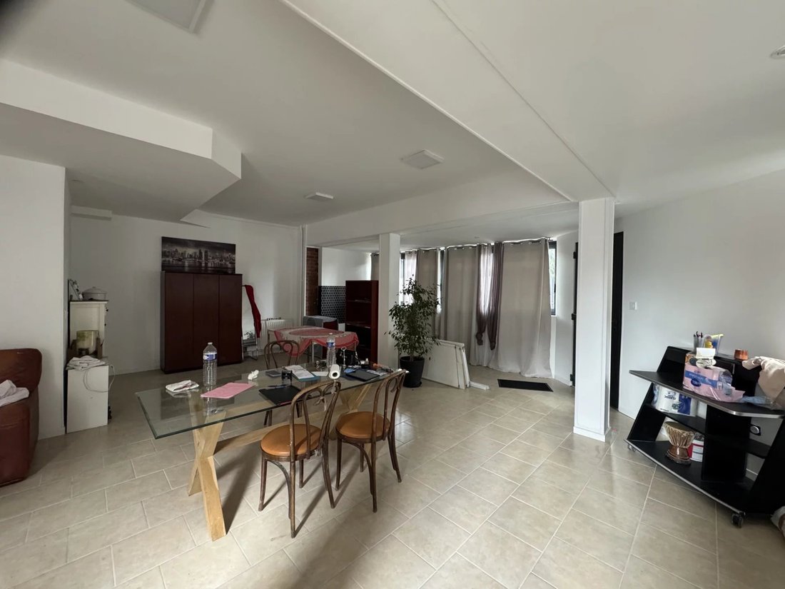 Bertel, Sotteville-les-Rouen, France 1 - 18344463