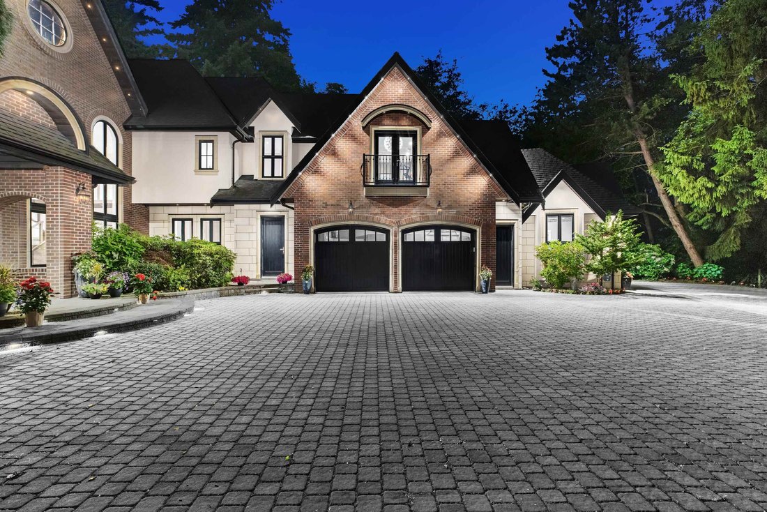 House in Surrey, British Columbia, Canada 3 - 18346185
