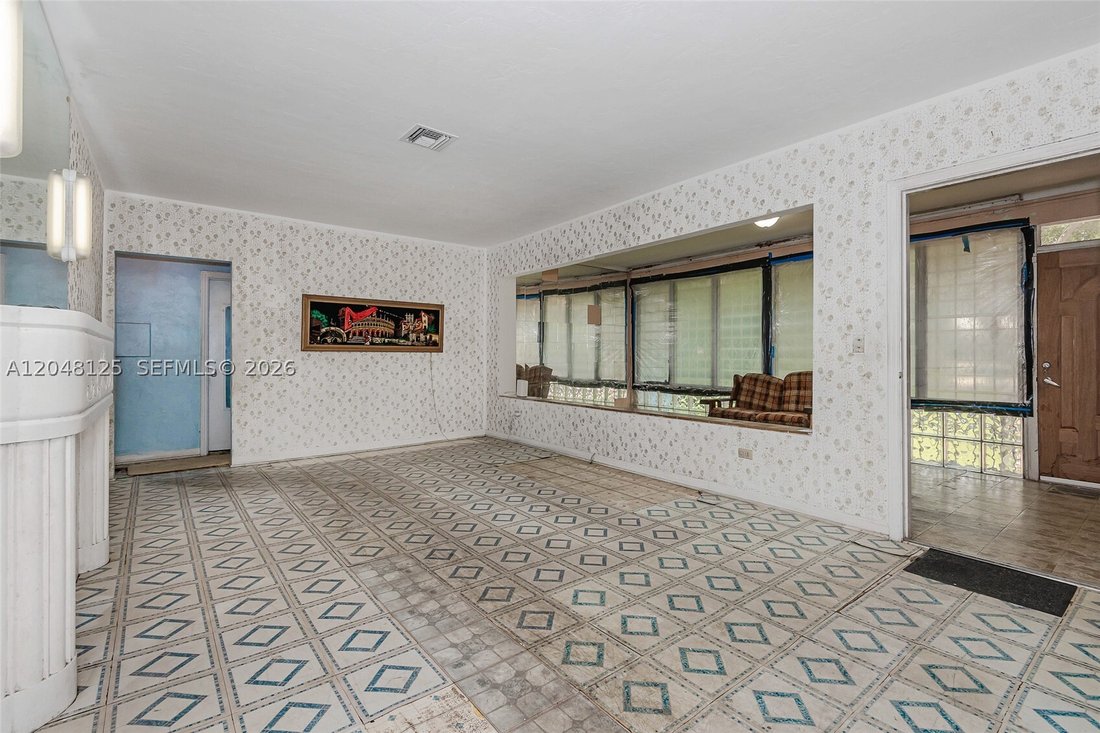 House in Miami, Florida, United States 2 - 18345451