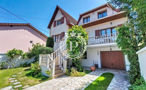 House in Collavéri-Kubacki, Livry-Gargan, France 1