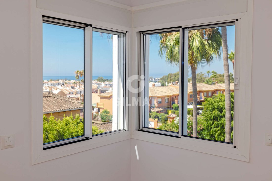 Apartment in Estepona, Andalusia, Spain 2 - 17290172