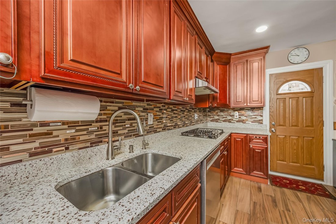House in New York, New York, United States 4 - 18346392